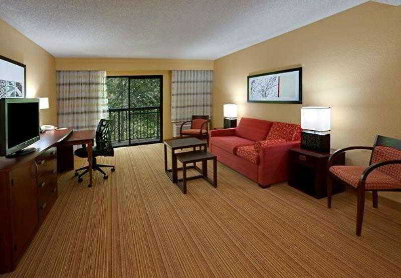 בית מלון כפרי Courtyard Tampa Brandon