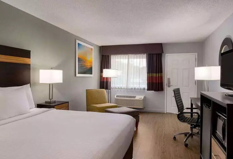 ホテル Days Inn By Wyndham Anderson