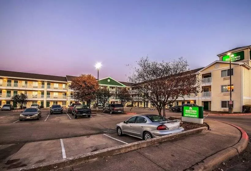 Hotel Hometowne Studios By Red Roof Austin