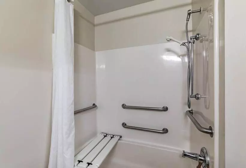 Hotel Hometowne Studios By Red Roof Austin