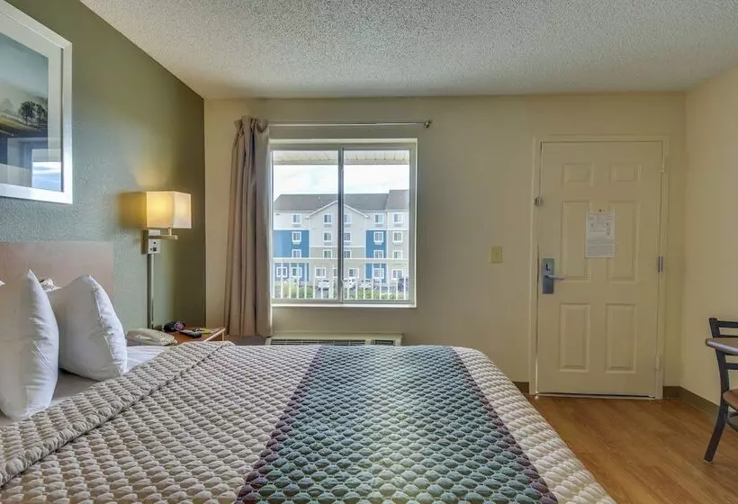 Hotel Hometowne Studios By Red Roof Austin