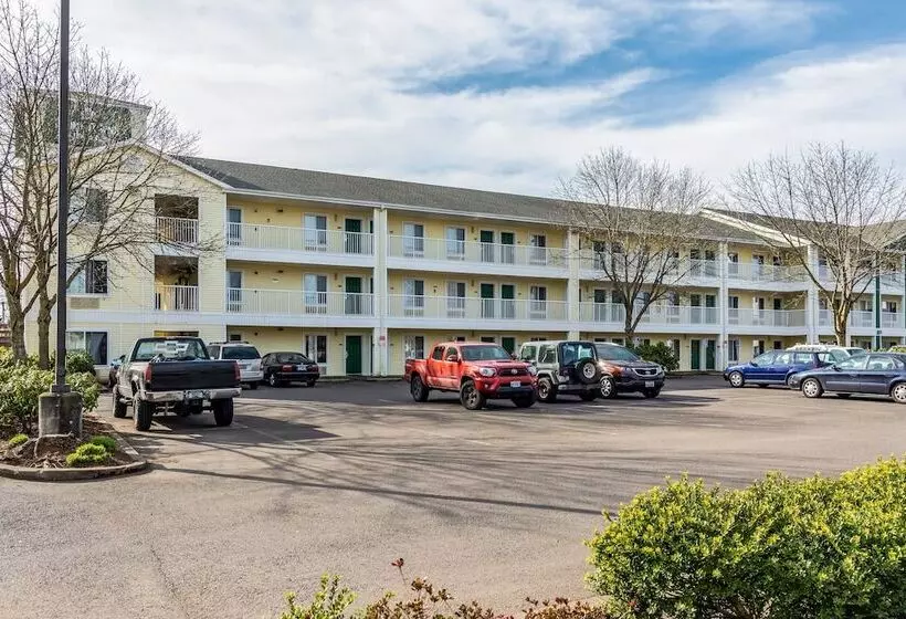 هتل Hometowne Studios By Red Roof Eugene   Springfield