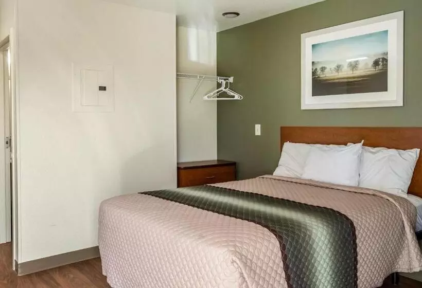 هتل Hometowne Studios By Red Roof Eugene   Springfield