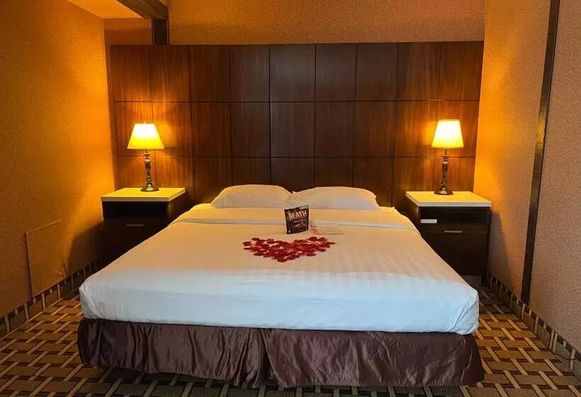 La Crystal Hotel  Los Angeles Long Beach Area