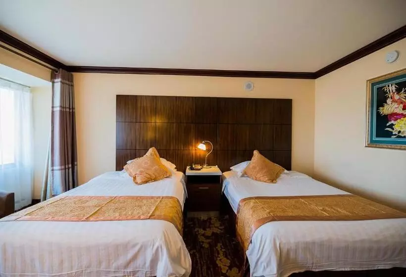 La Crystal Hotel  Los Angeles Long Beach Area