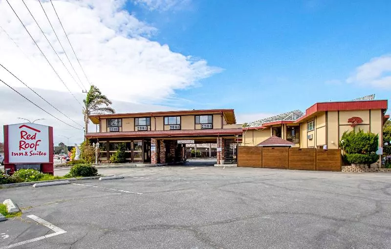 Отель Red Roof Inn & Suites Monterey