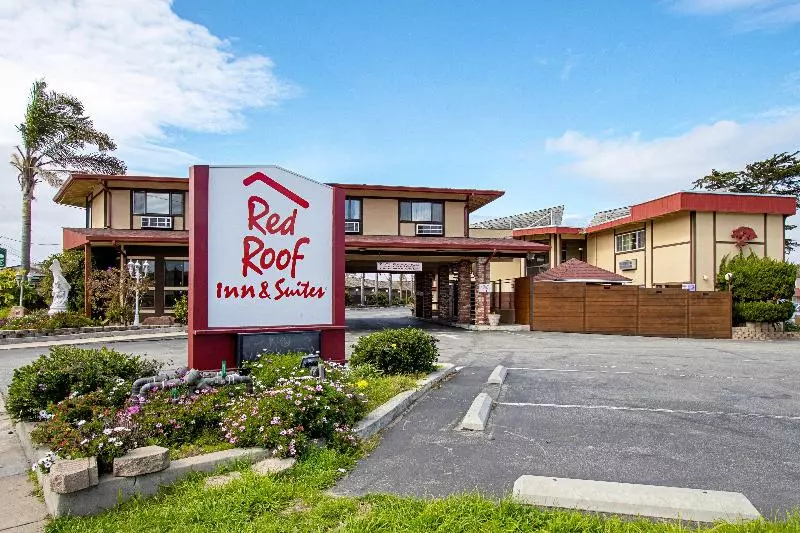 Отель Red Roof Inn & Suites Monterey