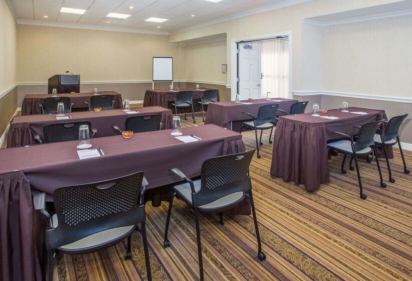 בית מלון כפרי Sonesta Atlanta Airport North