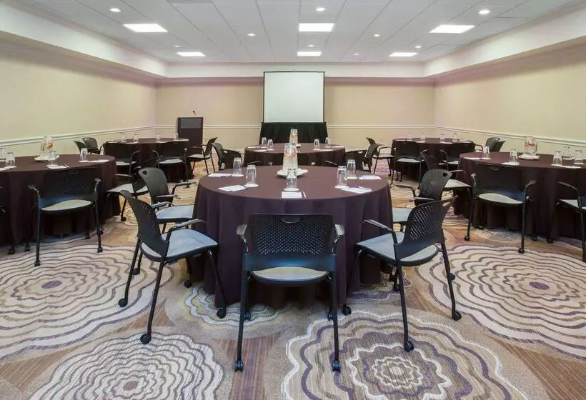 ホテル Sonesta Atlanta Airport North