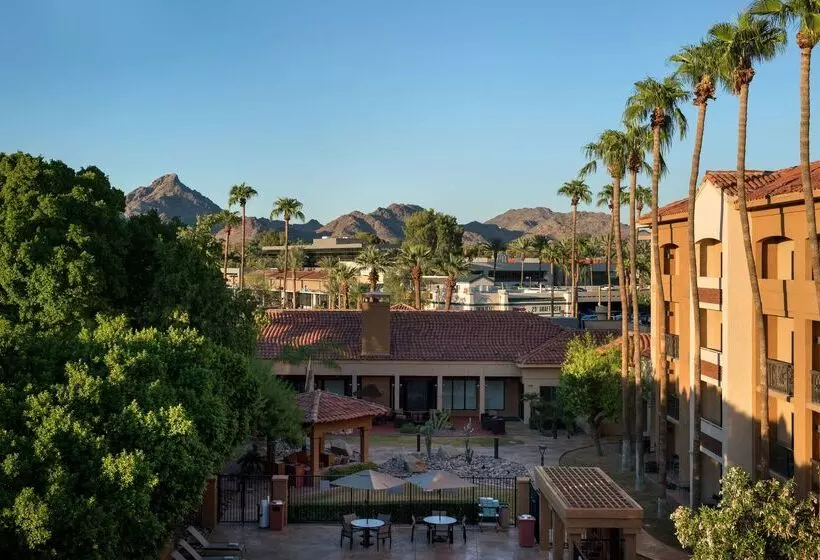 هتل Sonesta Select Phoenix Camelback