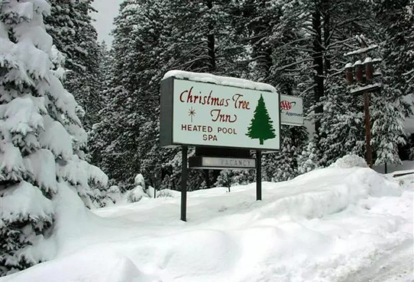 ホテル The Christmas Tree Inn