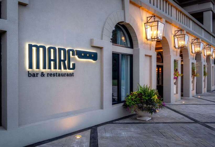 リゾートホテル Chateau Elan