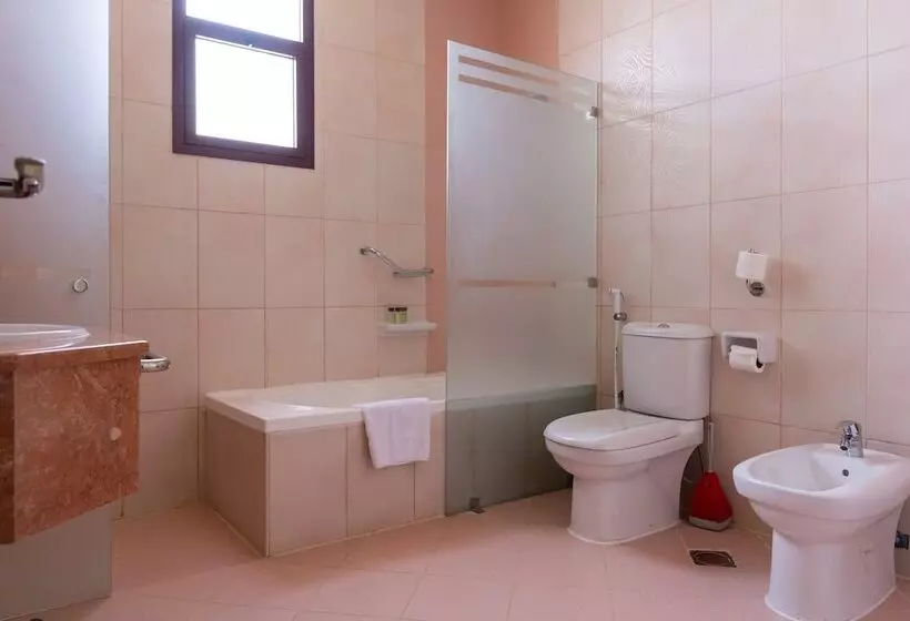 Hotelli Al Bada Resort