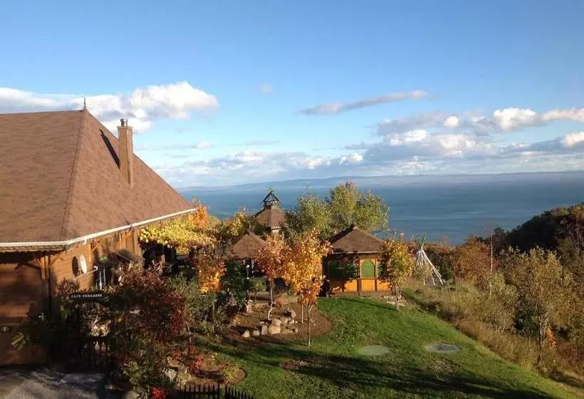 Hotelli Auberge La Cote D Or