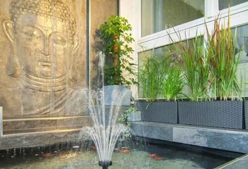 Hotelli Four Stars By City