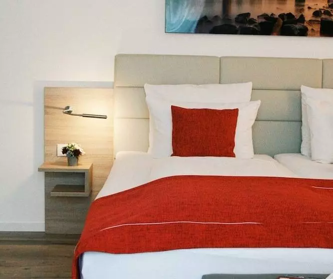 Hotelli Four Stars By City