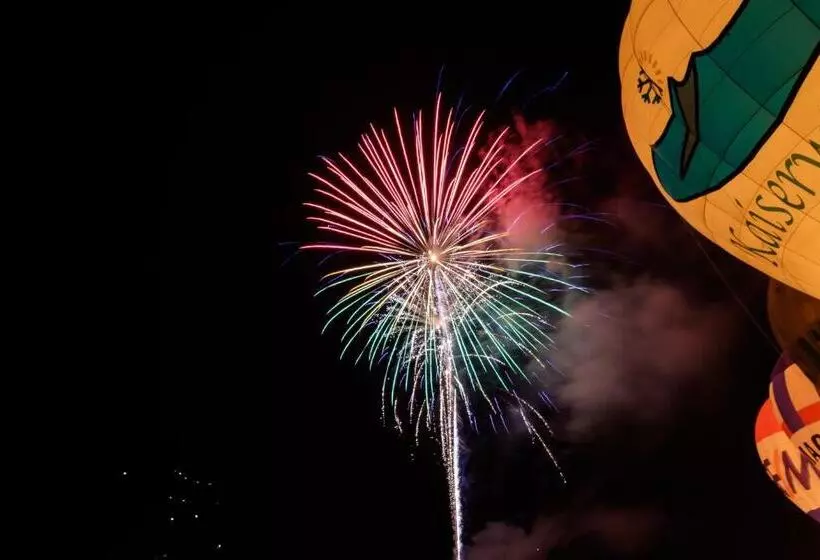 Majatalo Haus Central