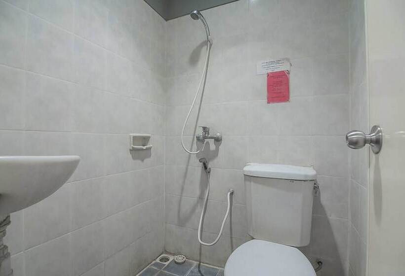 بنسيون Reddoorz Near Undip Pleburan 2