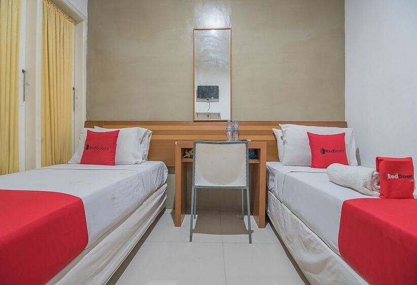 بنسيون Reddoorz Near Undip Pleburan 2