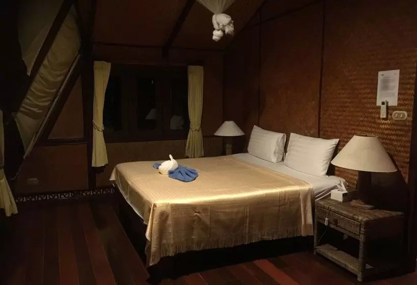 هتل Petchpailin Resort