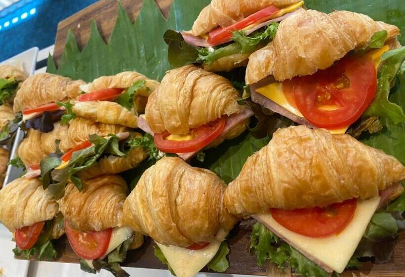 호텔 Isanook Resort & Suites Hua Hin