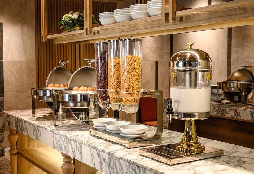 호텔 Isanook Resort & Suites Hua Hin