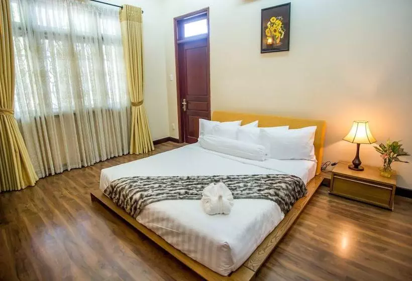 پانسیون Mh Villa