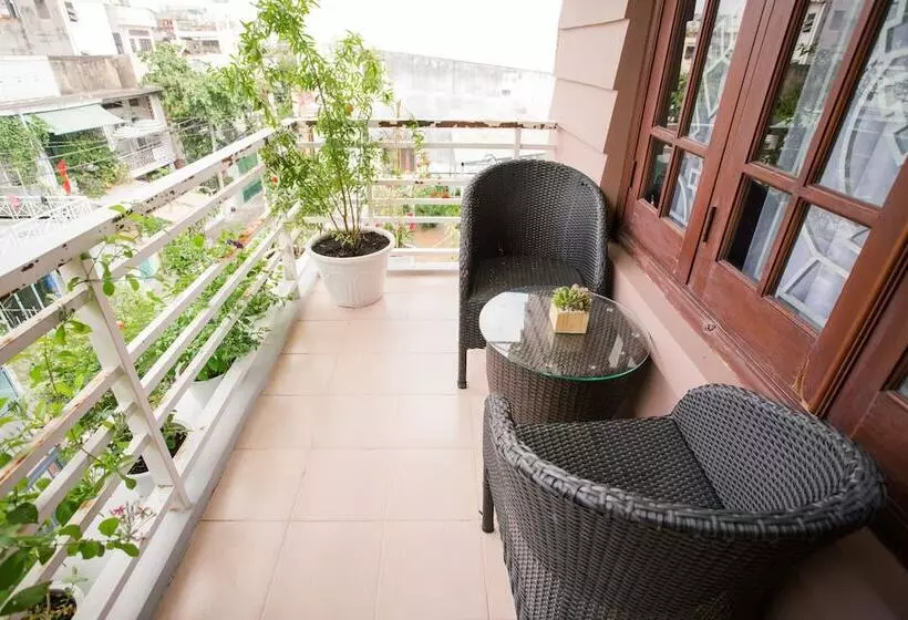 پانسیون Mh Villa