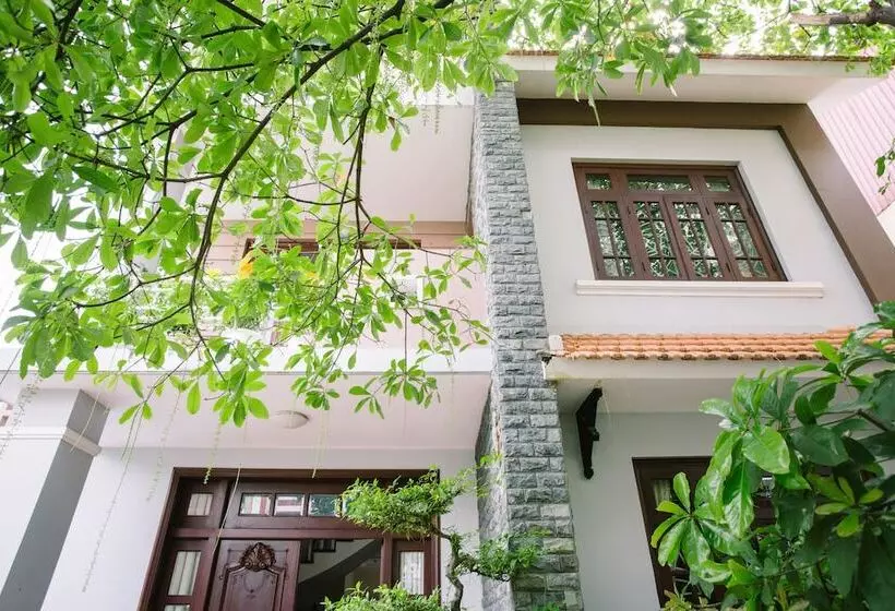 پانسیون Mh Villa