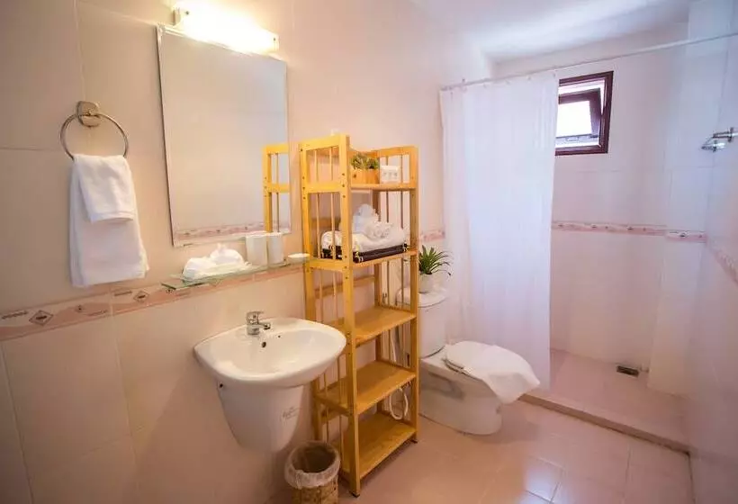 پانسیون Mh Villa