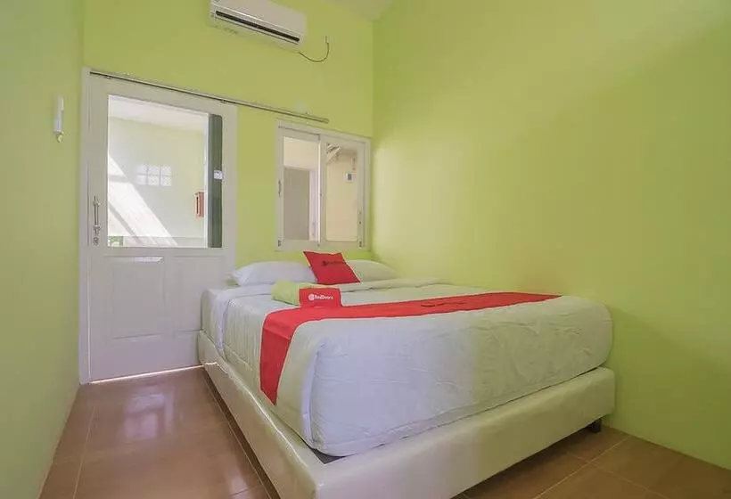 Majatalo Reddoorz Syariah Near Museum Wisma Karya Subang