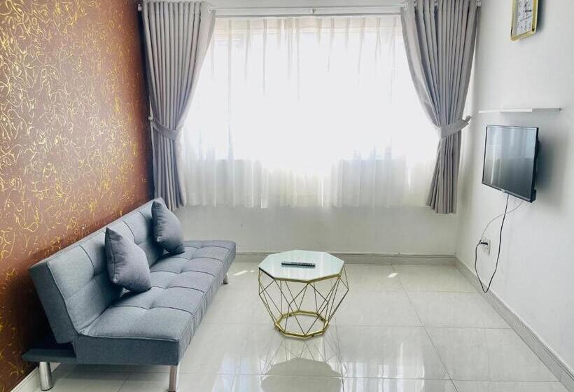 Tan Son Nhat Airport Apartment By Sabay