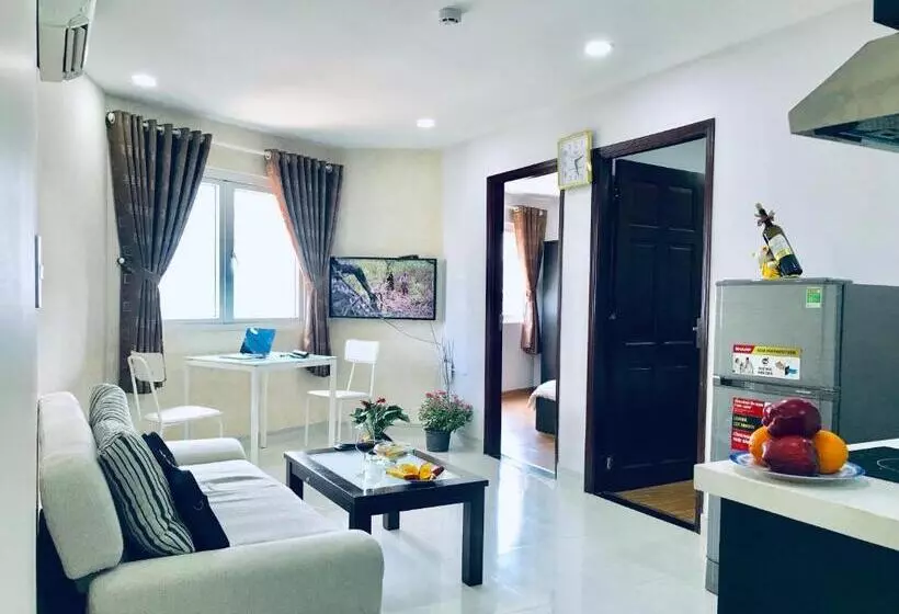 Tan Son Nhat Airport Apartment By Sabay