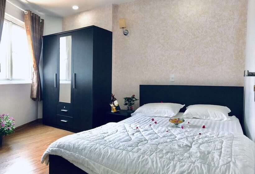 Tan Son Nhat Airport Apartment By Sabay