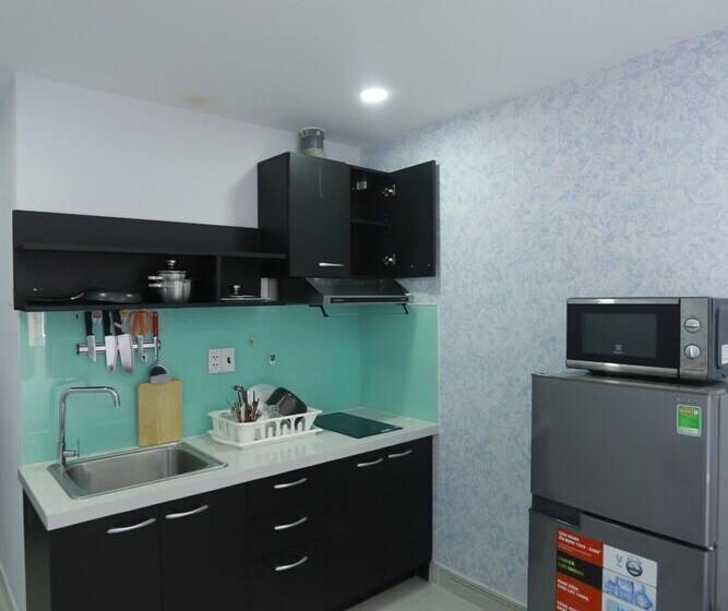 Tan Son Nhat Airport Apartment By Sabay