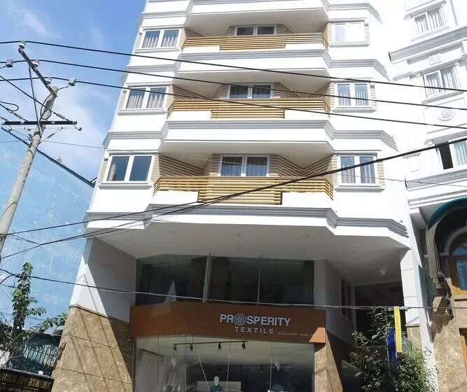 Tan Son Nhat Airport Apartment By Sabay