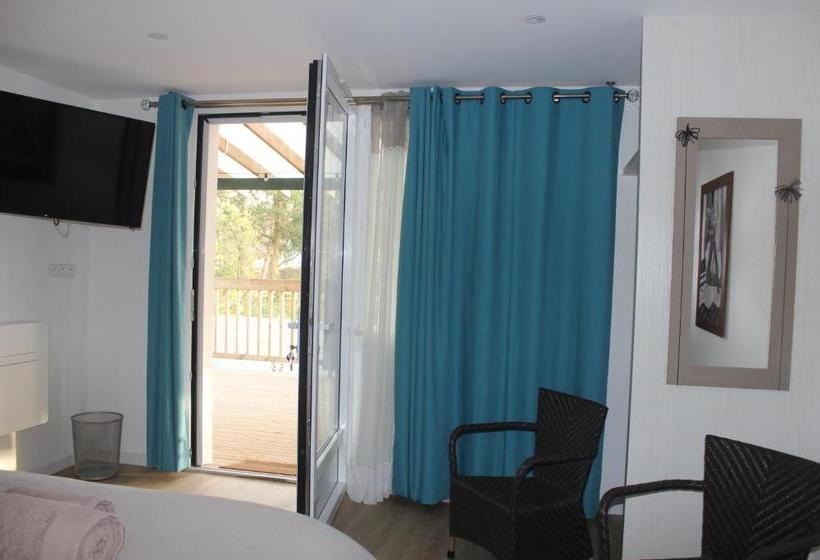 تختخواب و صبحانه Les Chambres Du Houron