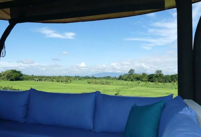 هتل Sanjana Resort And Spa