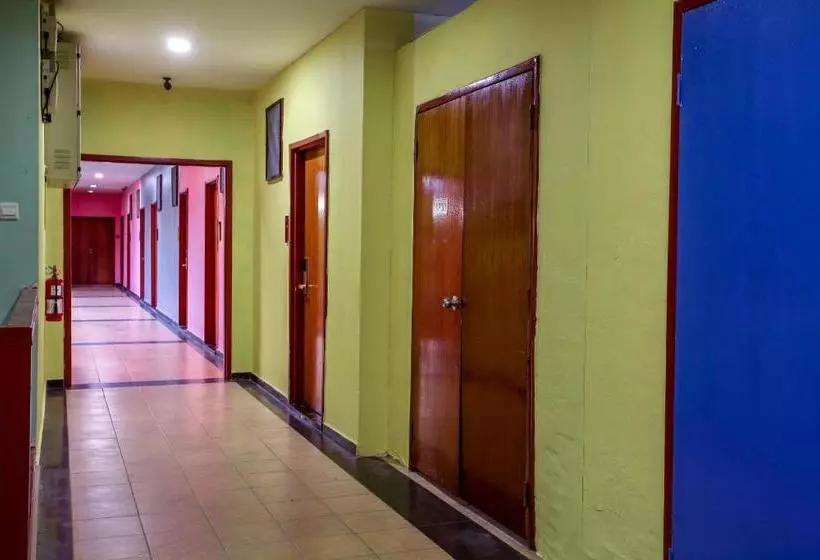 Oyo 89478 Lkh Motel