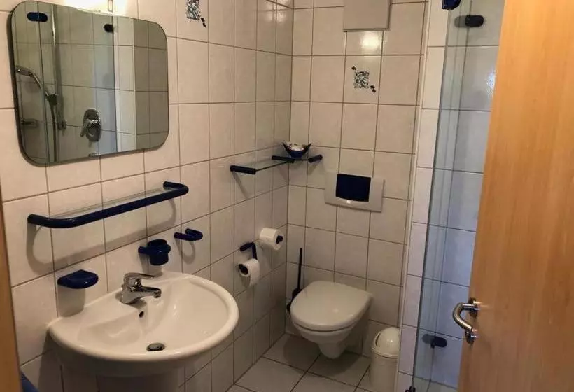 Retkeilymaja Gasthof Zum Hirsch