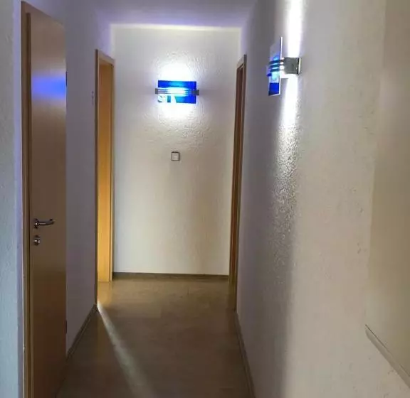 Retkeilymaja Gasthof Zum Hirsch