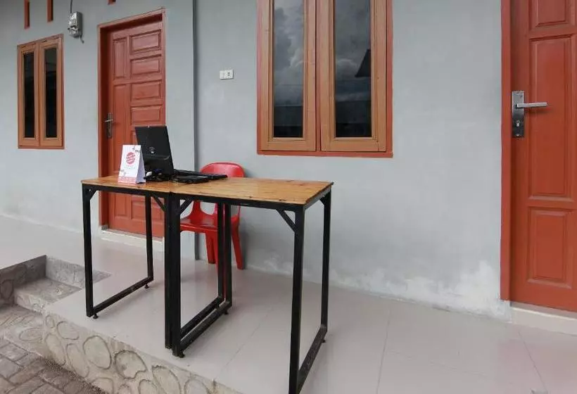 Hotelli Oyo 1440 New Sejarah