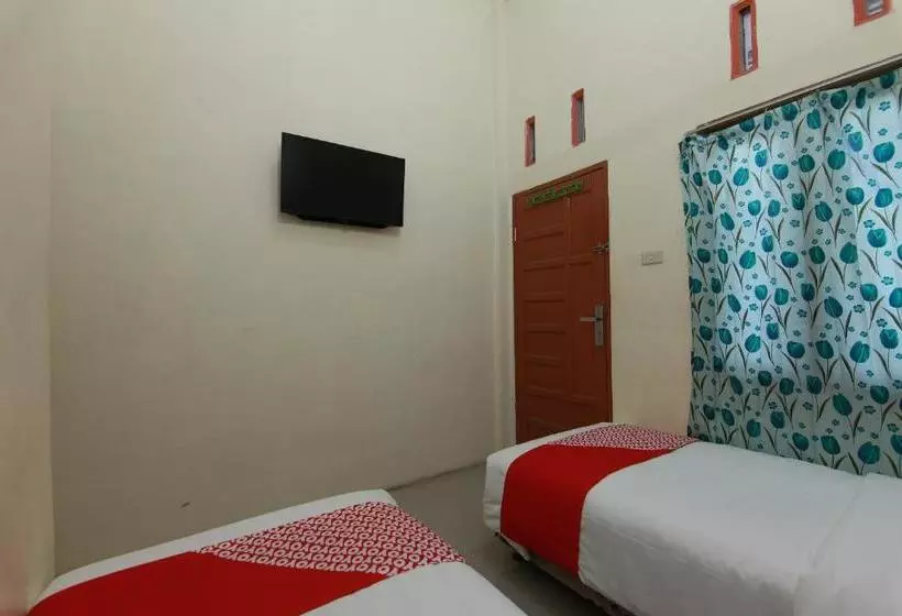 Hotelli Oyo 1440 New Sejarah