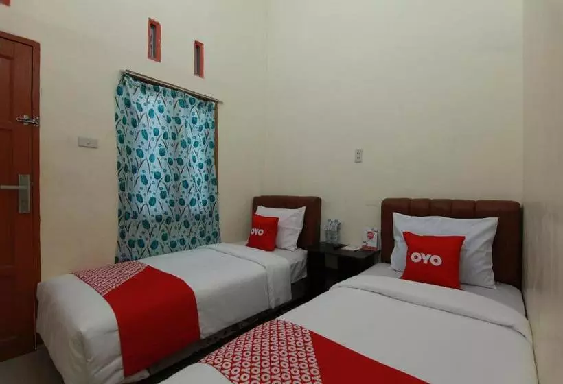 Hotelli Oyo 1440 New Sejarah