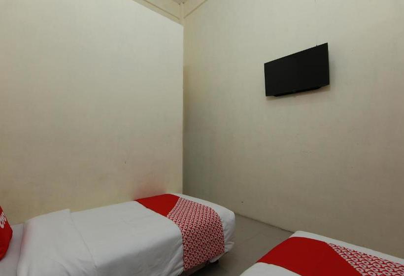 فندق Oyo 1440 New Sejarah