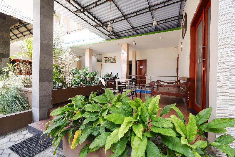 Hotell Oyo 1532 Mawar Indah