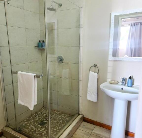 Mijn Kitchen Coffee Shop And B&b