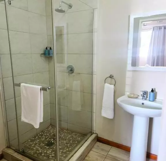 Mijn Kitchen Coffee Shop And B&b