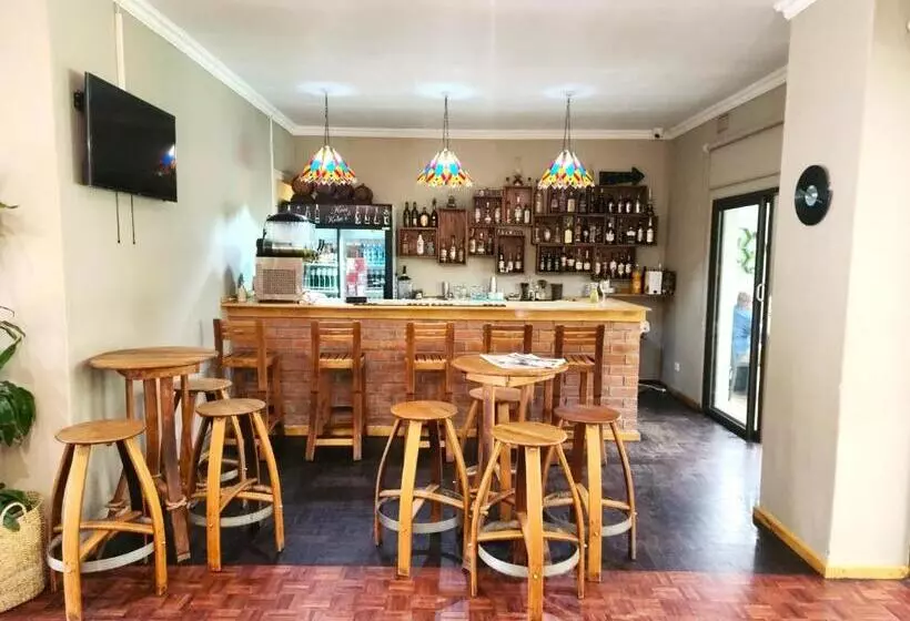 Mijn Kitchen Coffee Shop And B&b