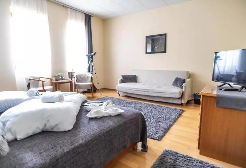 Hotelli 4 évszak Hegyi